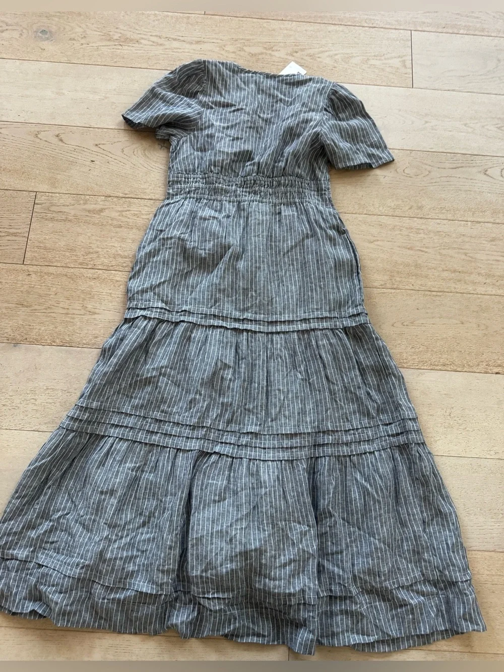 NWT Quince European Linen Tiered Maxi Dress chambray stripe M - Picture 6 of 9